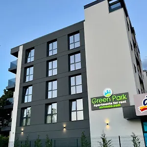Apartment Park And For Guests